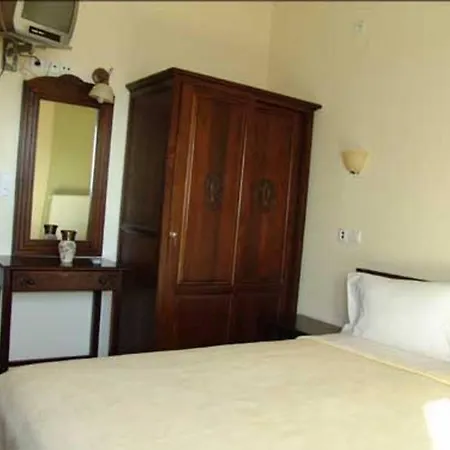 Hotel Erotas 3*